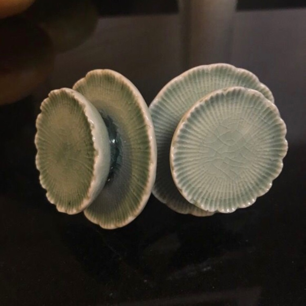 Anthropologie knobs